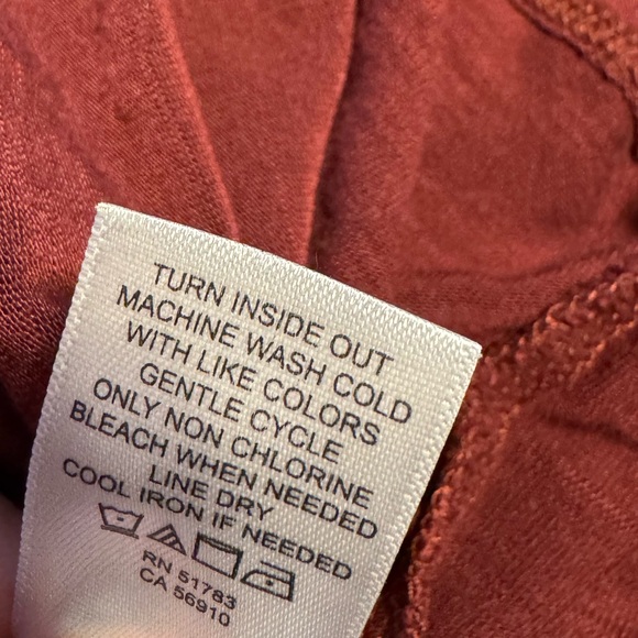 Maurices Medium Burgundy Wine T-Shirt - Picture 4 of 12